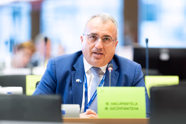 Fotografija 22: ENVI-SANT  - Exchange of views with Exchange of views with Commissioner Hadja LAHBIB