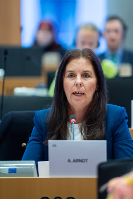 ENVI - Presentation by Jessika Roswall, Commissioner for Environment, Water Resilience and a Competitive Circular Economy of the Commission proposal on the Amending Regulation (EU) 2023/1115 as regards certain obligations of operators and traders