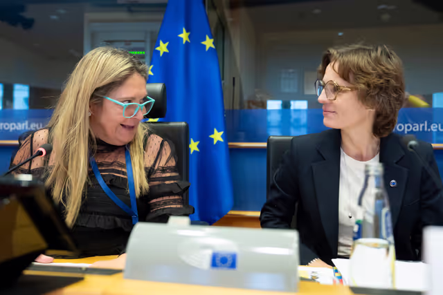 Photo 23: ENVI - Presentation by Jessika Roswall, Commissioner for Environment, Water Resilience and a Competitive Circular Economy of the Commission proposal on the Amending Regulation (EU) 2023/1115 as regards certain obligations of operators and traders