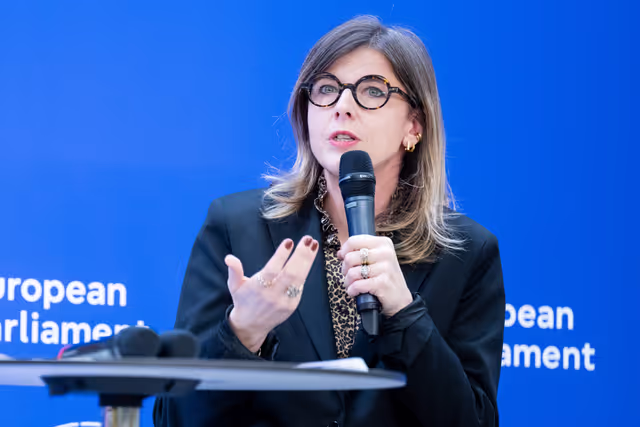 Press Briefing on protection of minors