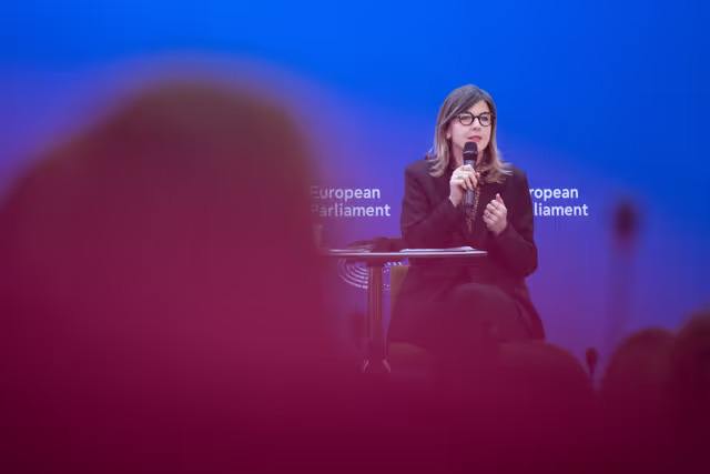 Press Briefing on protection of minors