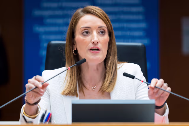 Foto 45: EP Plenary session - Resumption of session and order of business