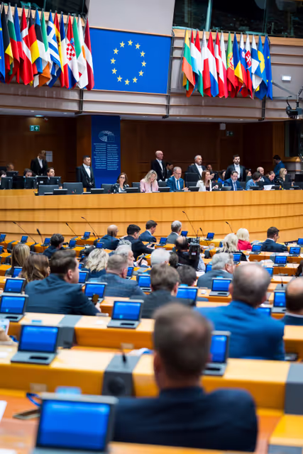 Foto 43: EP Plenary session - Resumption of session and order of business
