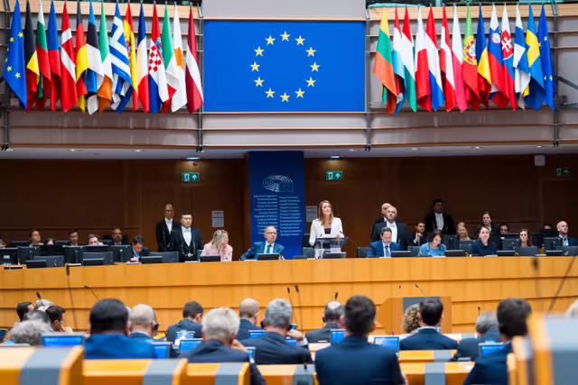 Foto 40: EP Plenary session - Resumption of session and order of business