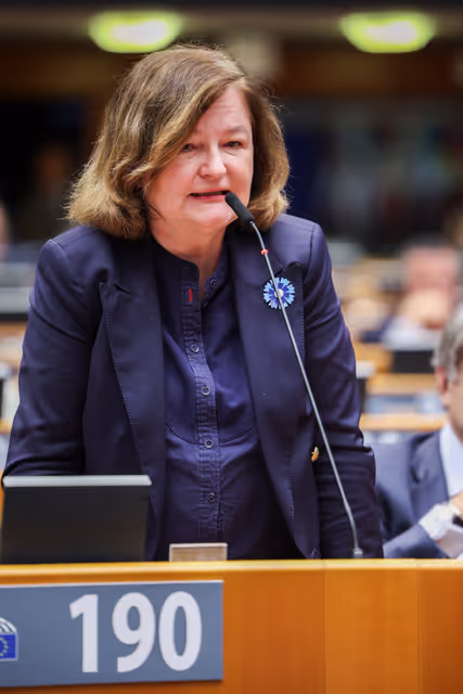 Foto 2: EP Plenary session -  Commemorating the 10th anniversary of the islamist attacks of 13 November 2015 in Paris