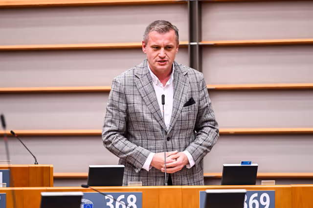 EP Plenary session - Short presentations of reports