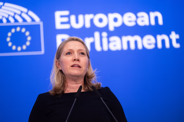 Suriet 16: Last minute briefing