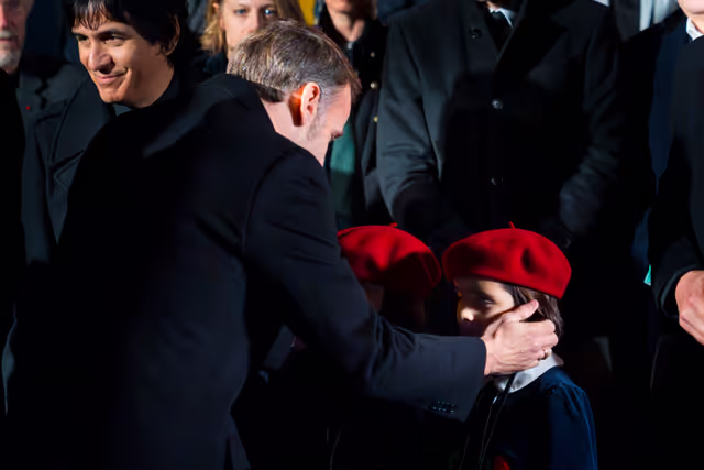 Fotogrāfija 21: Official visit by Roberta METSOLA, EP President to Paris (France) - Ceremony for the victims of November 13th attacks