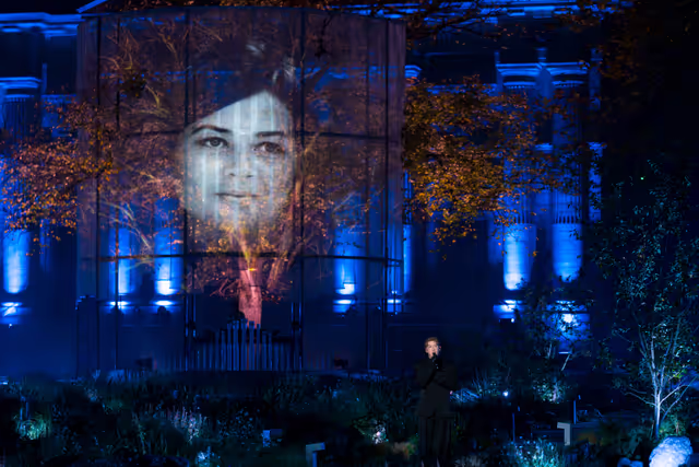 Fotogrāfija 16: Official visit by Roberta METSOLA, EP President to Paris (France) - Ceremony for the victims of November 13th attacks