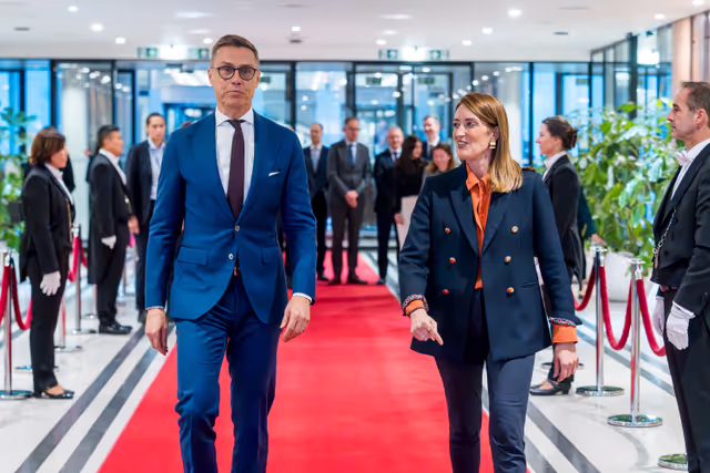 Foto 5: Roberta METSOLA, EP President meets with Alexander STUBB, President of Finland