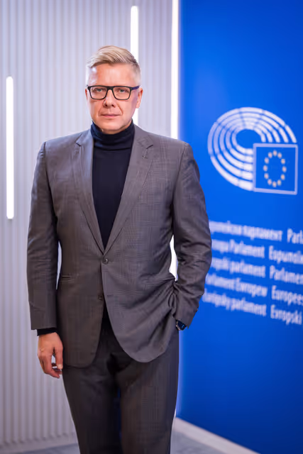 Valokuva 12: Nils USAKOVS in the EP in Brussels