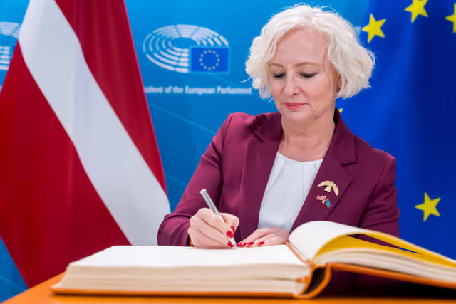 Roberta METSOLA, EP President meets with Daiga MIERINA, Speaker of the Saeima of Latvia