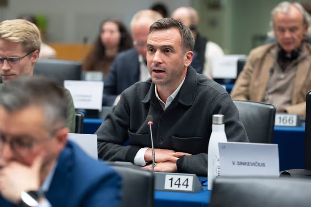 Photo 25: SEDE TRAN - Presentation of the Military Mobility Package by the Commissioner for Sustainable Transport and Tourism, Apostolos Tzitzikostas, and the Commissioner for Defence and Space, Andrius Kubilius