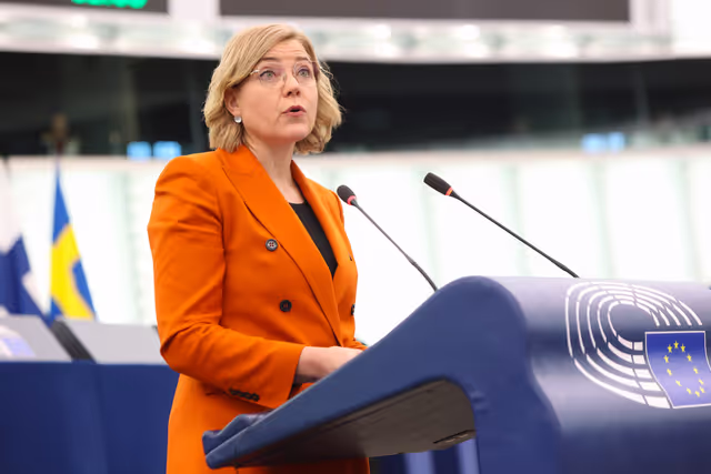 Foto 43: EP Plenary session - Protection of minors online