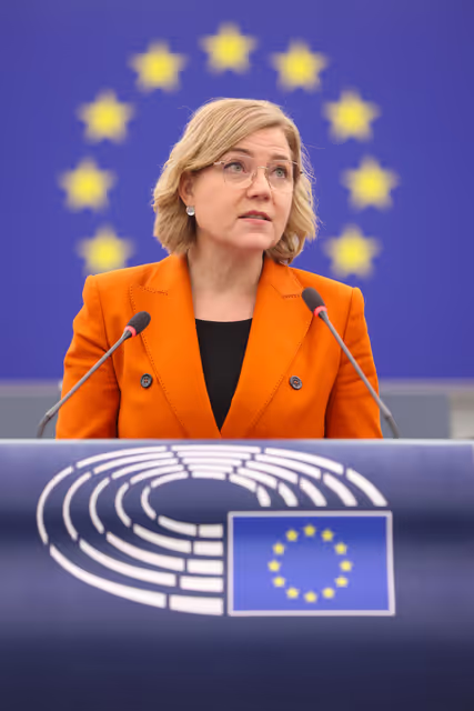 Foto 44: EP Plenary session - Protection of minors online