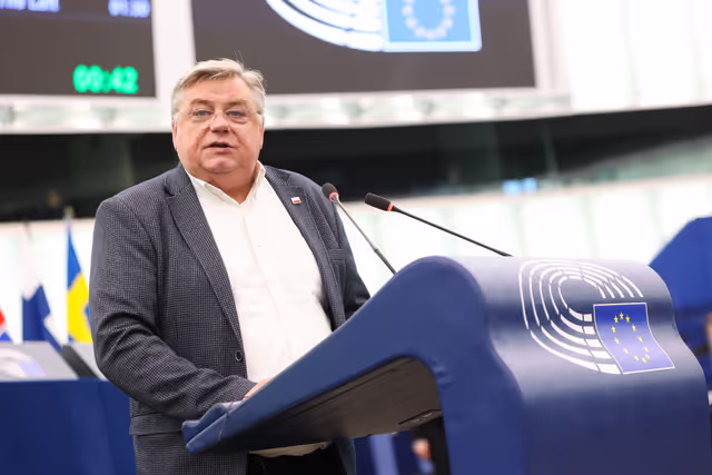 Foto 31: EP Plenary session - Protection of minors online