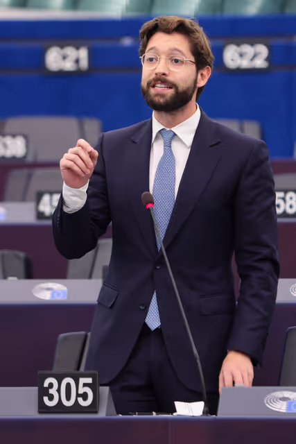 Photo 15: EP Plenary session - Protection of minors online