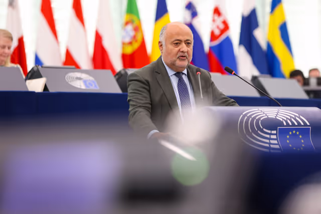 Photo 7: EP Plenary session - Protection of minors online