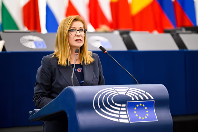 Foto 10: EP Plenary session - Protection of minors online