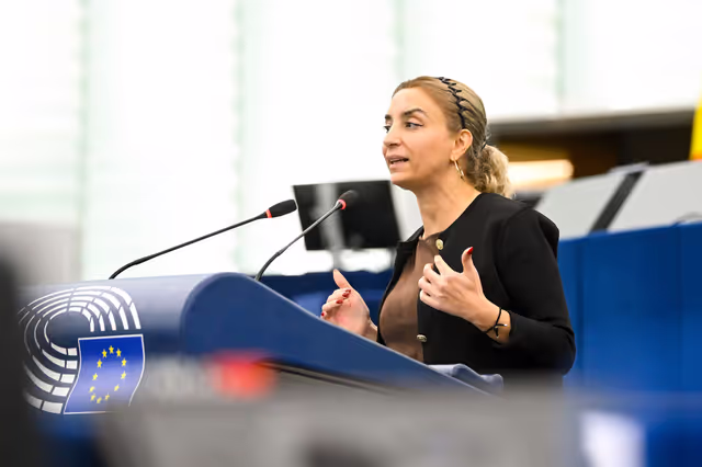 Foto 5: EP Plenary session - Protection of minors online