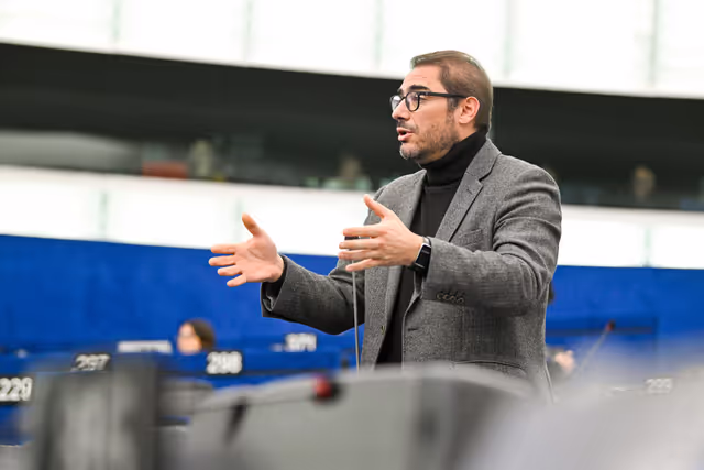 Foto 2: EP Plenary session - Protection of minors online