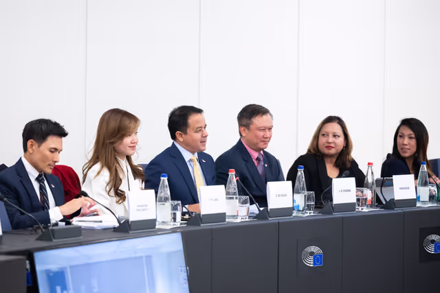 Photo 6: EU - Singapore Inter Parliamentary Meeting