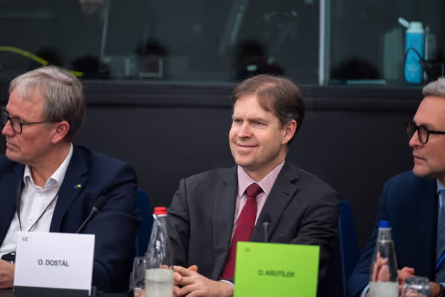 Photo 5: EU - Singapore Inter Parliamentary Meeting