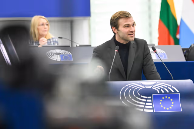 Billede 9: EP Plenary session - Position on the proposed plan and EU engagement towards a just and lasting peace for Ukraine