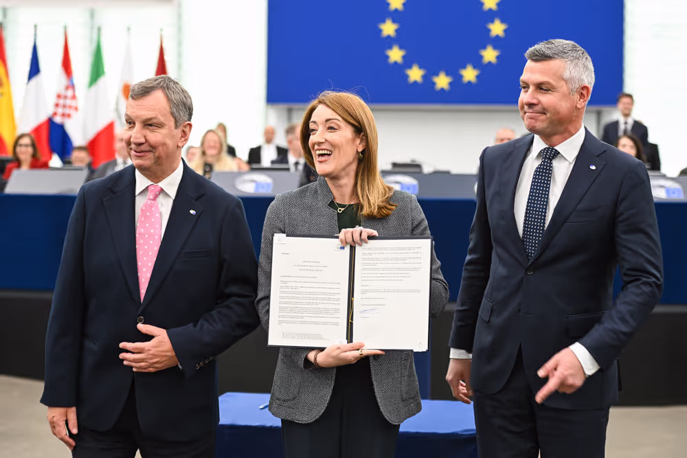 EP Plenary session -  signature of the General Budget 2026