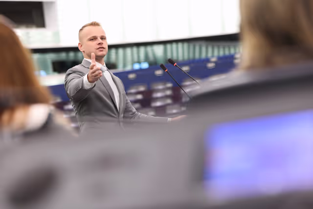 Fotografi 20: EP Plenary session - Protecting citizens’ right to make cash payments and ensuring financial inclusion