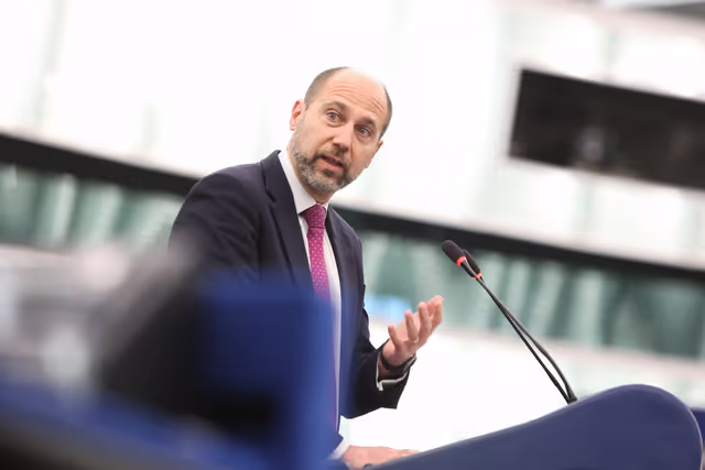 Fotografi 19: EP Plenary session - Protecting citizens’ right to make cash payments and ensuring financial inclusion