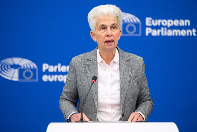 Photo 21: Press conference on the European Defence Industry Programme