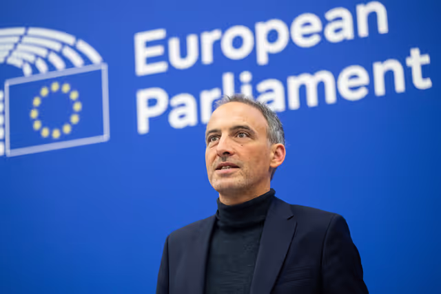 Photo 15: Press conference on the European Defence Industry Programme