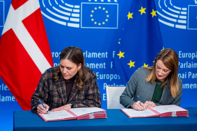 Lex signing ceremony in presence of Roberta METSOLA, EP President, and Marie BJERRE, Minister for European Affairs on behalf of the Danish Presidency