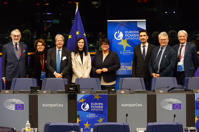 Foto 11: EuropaNova - Europa Power Initiative