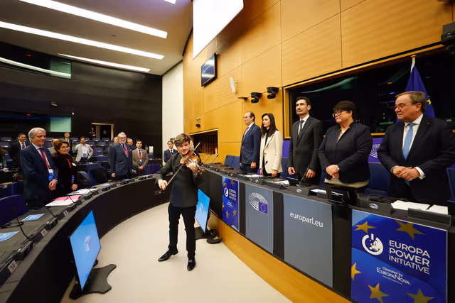 Foto 8: EuropaNova - Europa Power Initiative