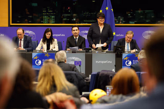 Foto 4: EuropaNova - Europa Power Initiative