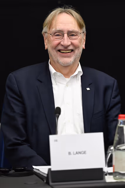 Suriet 38: Conference of Presidents