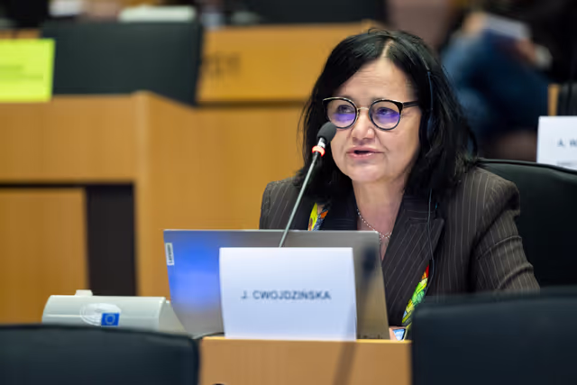 Fotografie 1: EMPL HOUS - Public Hearing ' Inclusive Housing for All: Accessibility, Disability Rights, Vulnerable Groups and social inclusion in EU Housing Policy '