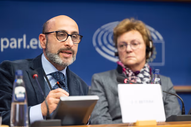 Suriet 1: Article 17 TFEU to an EU Multiannual Financial Framework grounded in ethics, solidarity and inclusion;