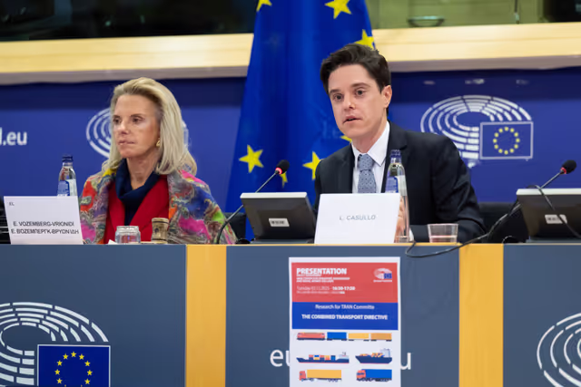 Fotografie 10: TRAN.- Presentation of a study: Accompanying expertise on the Combined Transport Directive