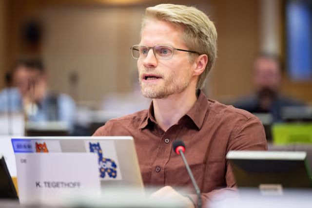 Fotografie 3: TRAN.- Presentation of a study: Accompanying expertise on the Combined Transport Directive