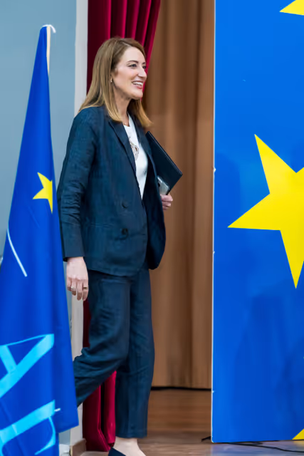 Photo 16: Townhall discussion with Roberta METSOLA, EP President and Nikos CHRISTODOULIDES, President of Cyprus at the 2025 Edition of ‘Christmas Europe’