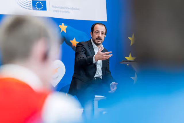 Photo 11: Townhall discussion with Roberta METSOLA, EP President and Nikos CHRISTODOULIDES, President of Cyprus at the 2025 Edition of ‘Christmas Europe’