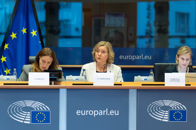 Foto 16: ITRE - Structured dialogue with Henna Virkkunen, Executive Vice-President for Tech Sovereignty, Security and Democracy, on Digital package