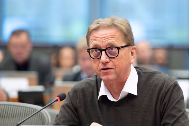 Photo 3: PECH - Presentation by Costas Kadis, Commissioner for Fisheries and Oceans of the Annual Progress Report on Simplification, Implementation and Enforcement