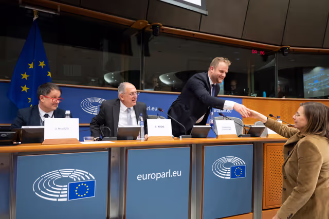 Photo 25: PECH - Presentation by Costas Kadis, Commissioner for Fisheries and Oceans of the Annual Progress Report on Simplification, Implementation and Enforcement