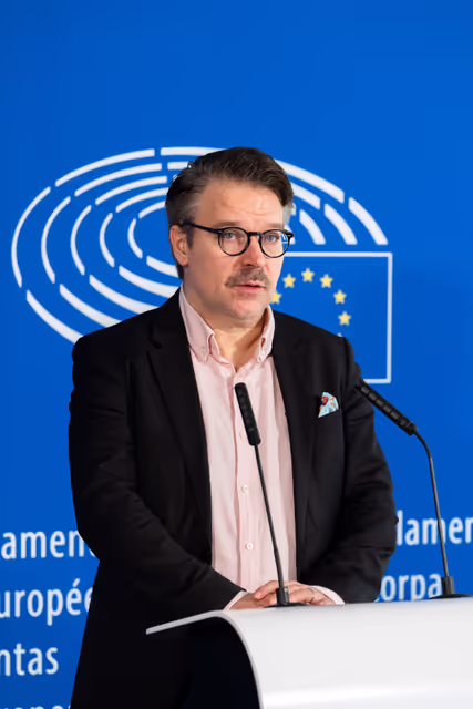 Fotografie 18: ITRE - Press point on Phasing out Russian natural gas imports