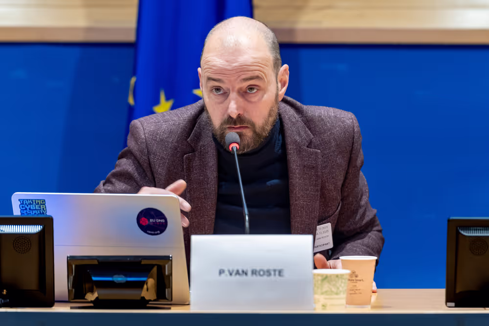 STOA workshop on demystify the inner workings of the Internet