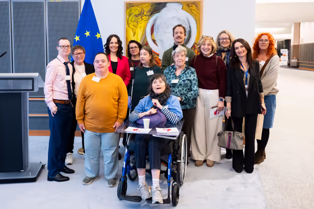 Fotografia 8: EP Disability Rights Week - Workshop on how to engage with persons with disability through art